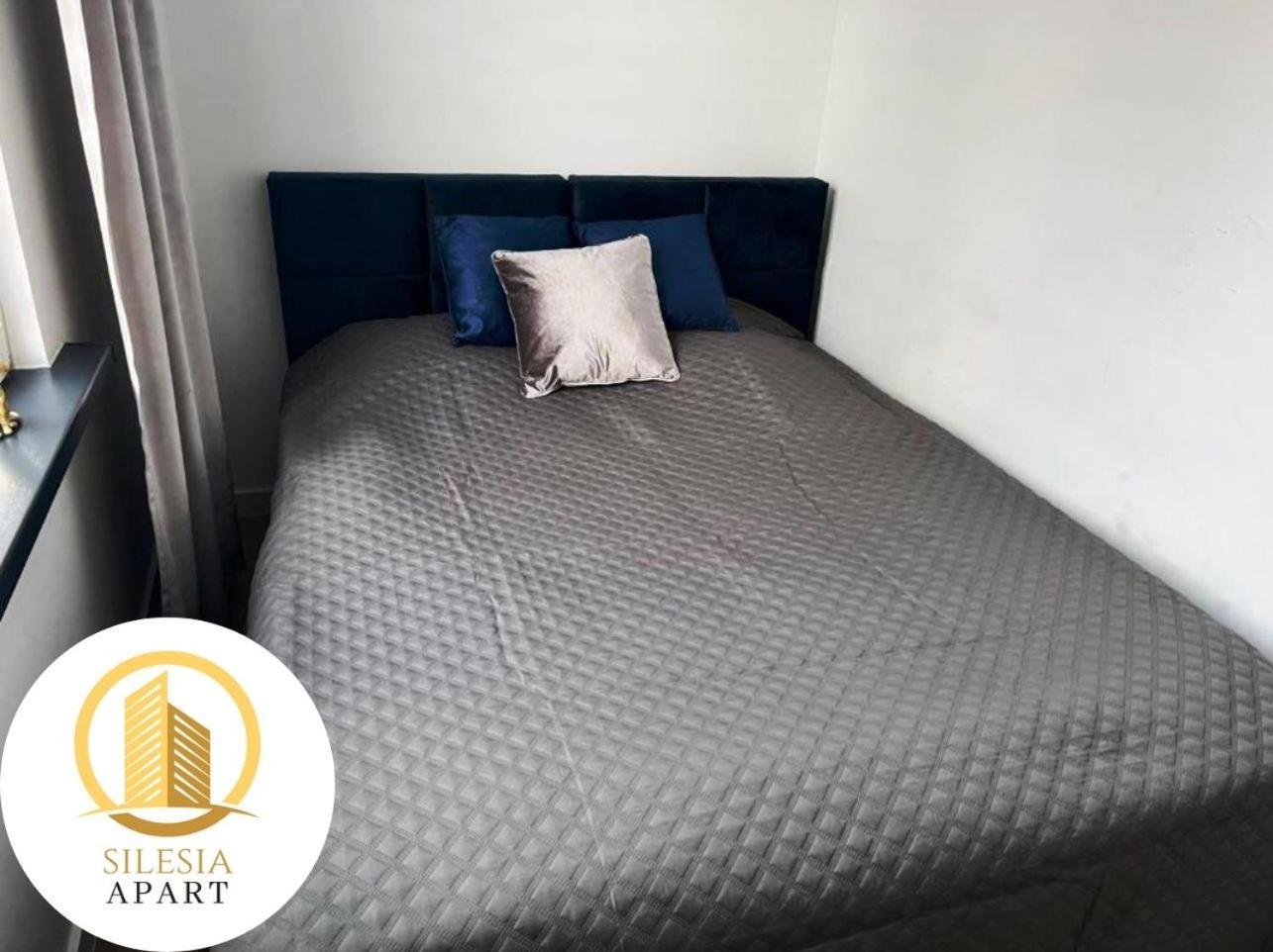 Apartament Granatowy Tychy Eksteriør bilde